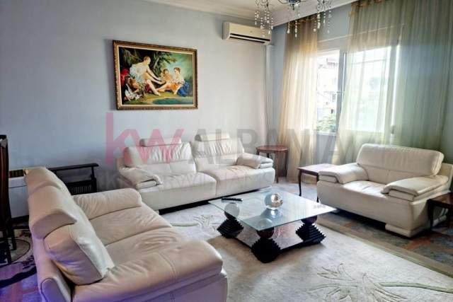 Tirane, jepet me qera apartament 2+1 Kati 4, 122 m² 1.000 Euro (Rruga Nikolla Tupe)