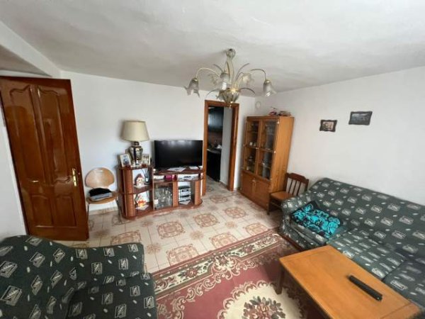 Korce, shitet shtepi 2+1 Kati 2, 138 m² 79.000 Euro (Prane Lagjes 7, Korce)