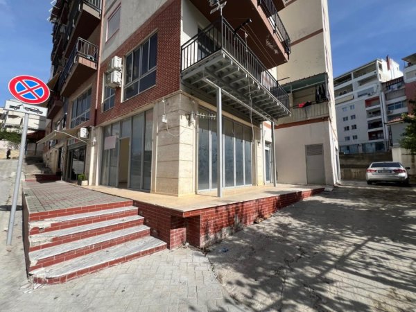 Tirane, jepet me qera ambjent biznesi Kati 0, 170 m² 550 € (Fresk)