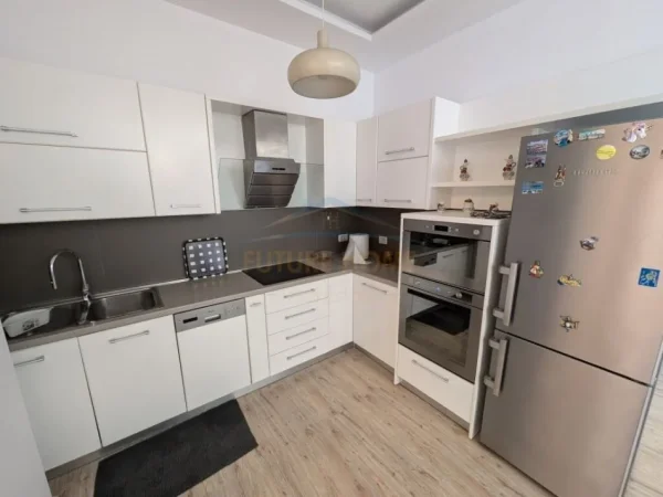 Tirane, shitet apartament 2+1 Kati 4, 114 m² 259.000 € (KOMUNA E PARISIT TIRANE)