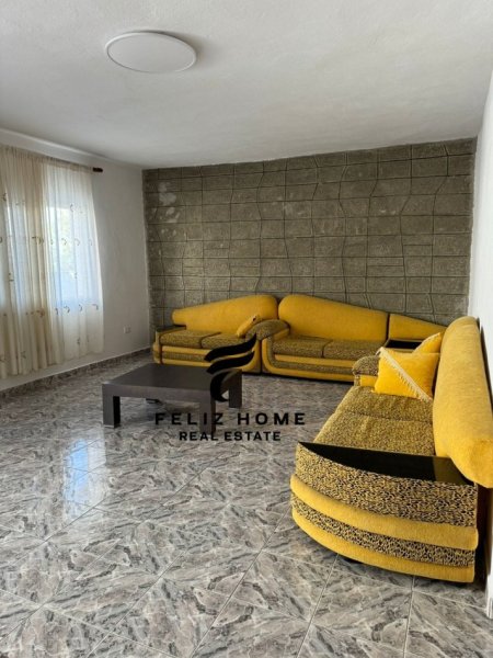 Tirane, jepet me qera apartament 3+1 Kati 2, 120 m² 600 € (QYTET STUDENTI)
