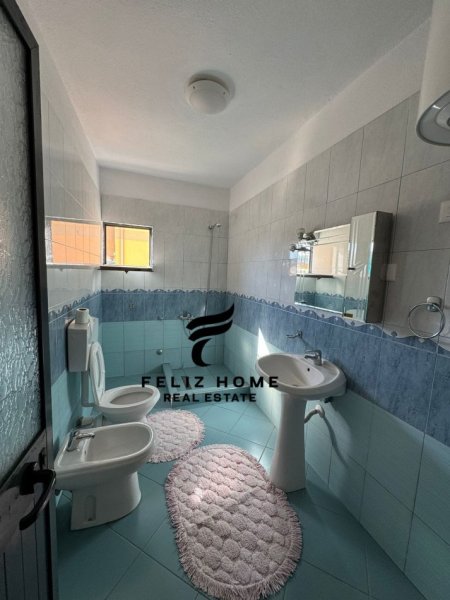 Tirane, jepet me qera apartament 3+1 Kati 2, 120 m² 600 € (QYTET STUDENTI)