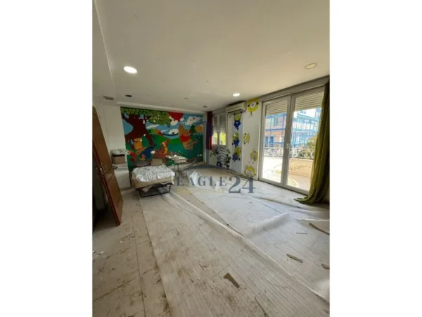 GODINE 3 KATESHE ME QERA PRANE GJIMNAZIT PARTIZANI