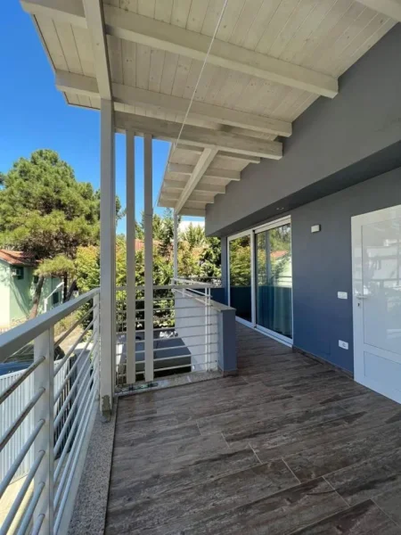 Qerret, shitet Vile 2 Katshe Kati 2, 616 m² 450.000 € 