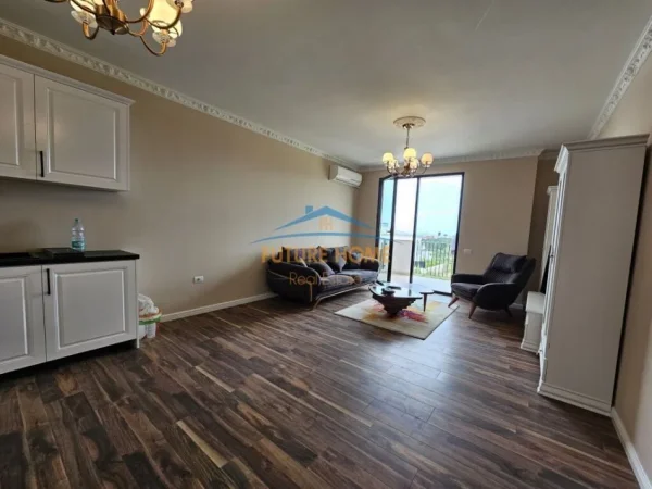 Tirane, shes apartament 2+1 Kati 2, 124 m² 285.000 € (Rruga Hiqmet Buzi)