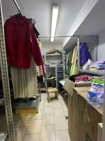 Tirane, jepet me qera ambjent biznesi Kati 0, 330 m² 8.000 € (BLLOKU)