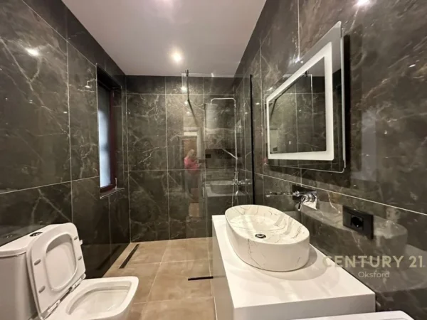 Tirane, shitet apartament 1+1+Ballkon , 56 m² 150.000 € (PAZARI RI)