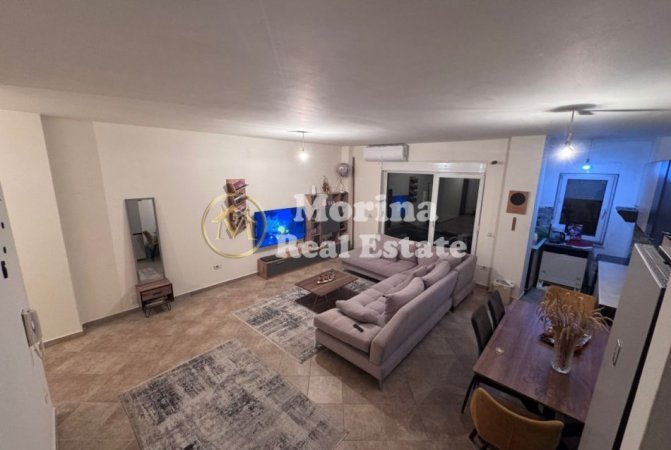 Tirane, jepet me qera apartament 2+1 Kati 4, 105 m² 650 € (Liqeni Thate)