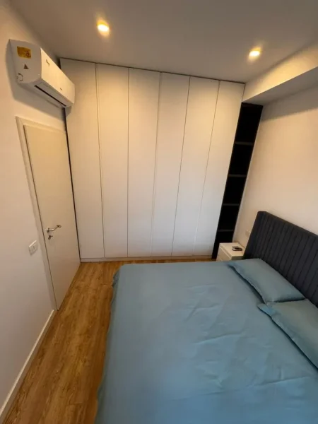 Tirane, shes apartament 1+1+Ballkon Kati 2, 61 m² 115.000 € (ali demi)