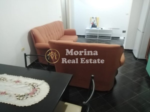 Tirane, jepet me qera apartament 1+1 Kati 8, 60 m² 450 € (Rruga Medreseja)