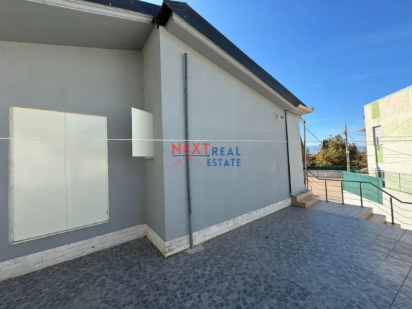 Vlore, shitet shtepi 1 Katshe , 300 m² 285.000 € (CENTRALE)
