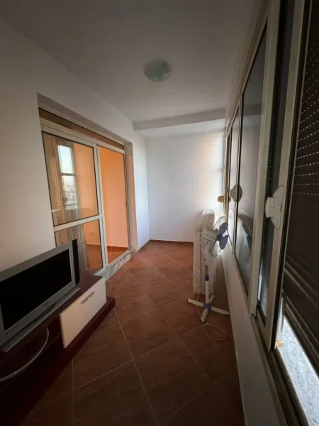 Durres, shitet garsonier Kati 2, 58 m² 70.000 € (RROTA KUQE PLAZH!)