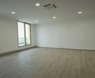 Tirane, jepet me qera zyre Kati 2, 100 m² 600 € (astir)