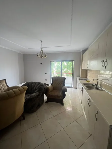 Tirane, jepet me qera apartament 2+1 Kati 3, 103 m² 450 € (Astir)