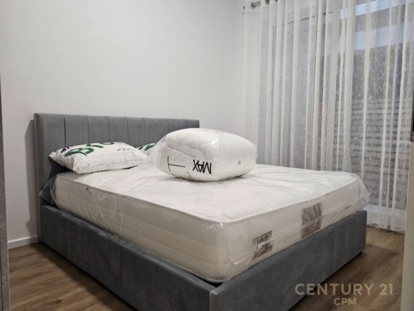 Tirane, jepet me qera apartament 1+1 Kati 7, 52 m² 500 € (ali dem)