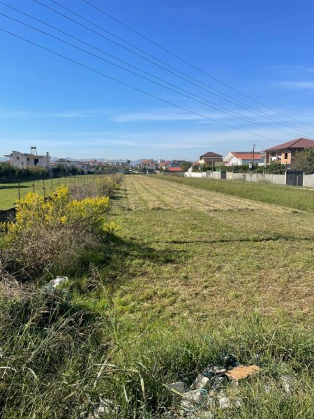 Tirane, shes toke , 4.200 m² 