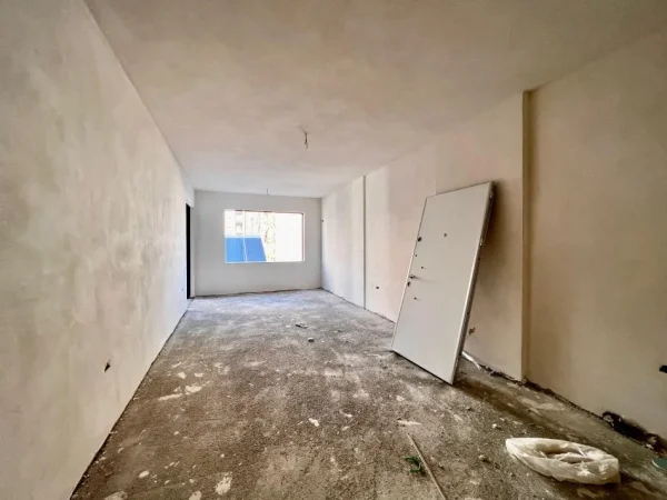 Tirane, shitet apartament 2+1 Kati 4, 124 m² 186.585 € (oxhaku)