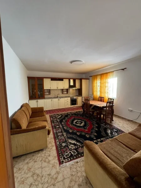 Tirane, jepet me qera apartament 3+1+Ballkon Kati 2, 100 m² 550 € (Rruga Pjeter Budi)