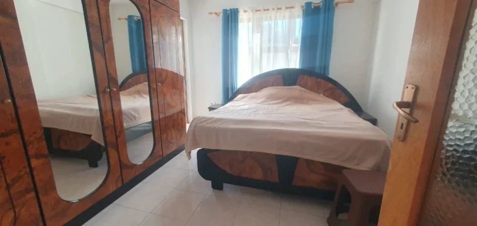 Tirane, jepet me qera apartament 2+1+Aneks+Ballkon Kati 1, 100 m² 700 € (Mine Peza)