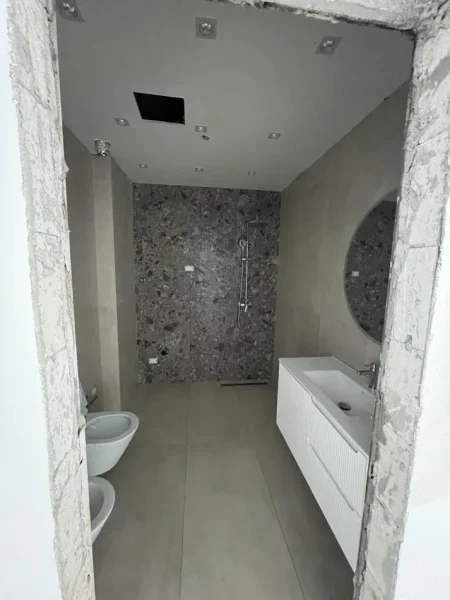 Tirane, jepet me qera apartament 1+1 Kati 3, 1.200 € (Lake View Tirana)