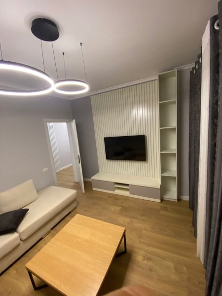Tirane, jepet me qera apartament 1+1+Ballkon Kati 7, 78 m² 550 € (Rruga e Kavajes)