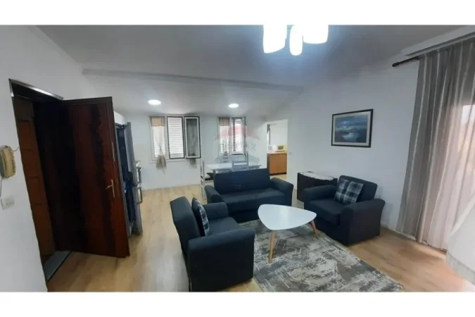 Tirane, shitet apartament 1+1 Kati 7, 70 m² 160.000 € (Rruga Mihal Grameno)