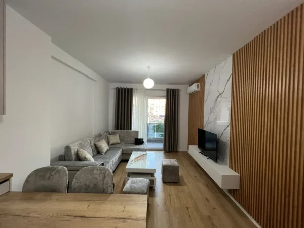Tirane, jepet me qera apartament 2+1 Kati 2, 98 m² 500 € (Rruga Sokrat Miho)