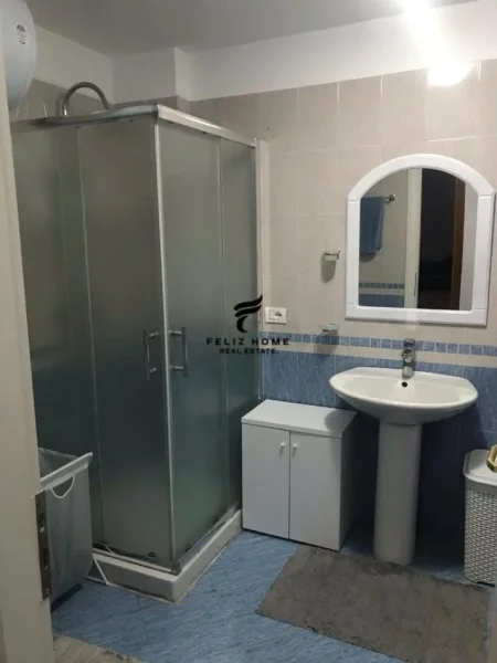 Tirane, jepet me qera apartament 2+1 Kati 3, 83 m² 700 € (21 DHJETORI)