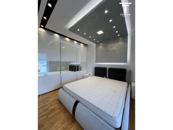 Tirane, shitet apartament 2+1+Ballkon Kati 3, 116 m² 265.000 € (Kopshti Botanik)