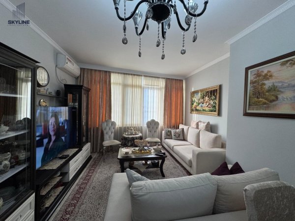 Tirane, shitet apartament 3+1+Ballkon Kati 7, 141 m² 180.000 € (Astir)