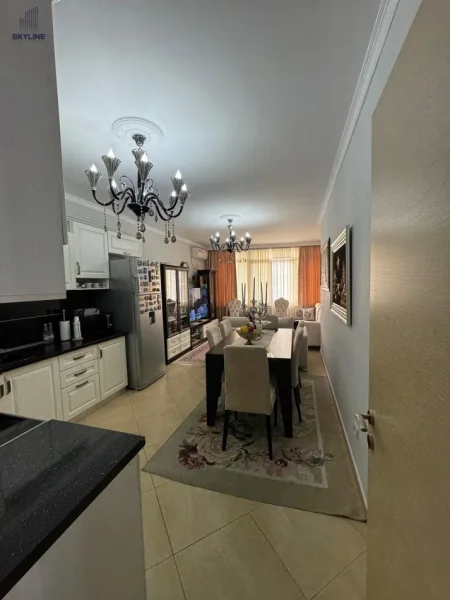 Tirane, shitet apartament 3+1+Ballkon Kati 7, 141 m² 180.000 € (Astir)