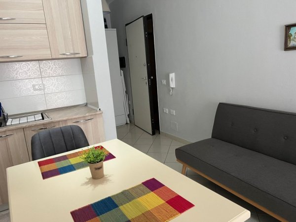 Vlore, shitet apartament , 50 m² 125.000 € (Uji i Ftohte)
