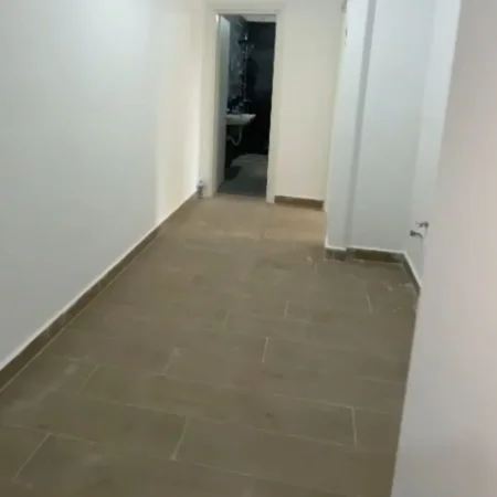 Tirane, shitet apartament 1+1+Ballkon Kati 4, 86 m² 129.000 € (Selite)
