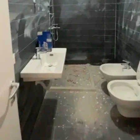 Tirane, shitet apartament 1+1+Ballkon Kati 4, 86 m² 129.000 € (Selite)