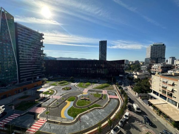 Tirane, jepet me qera apartament 2+1+Aneks+Ballkon Kati 7, 143 m² 800 € (AIR ALBANIA)