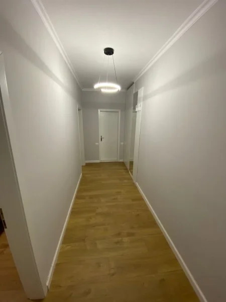 Tirane, jepet me qera apartament 1+1 Kati 7, 70 m² 550 € (Universiteti Mesdhetar)