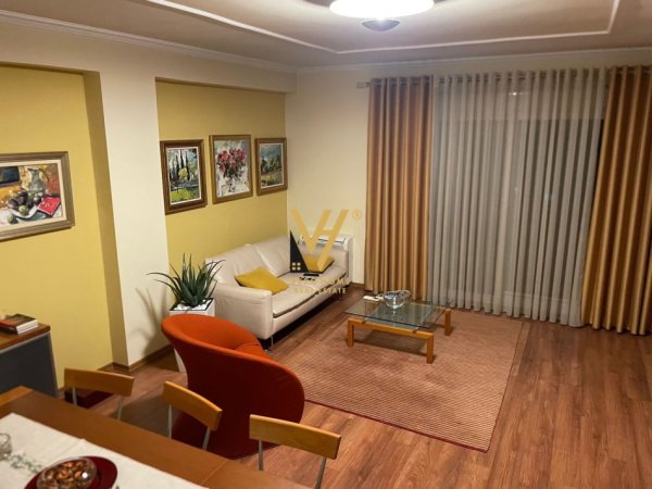 Tirane, jepet me qera apartament 2+1+Ballkon Kati 4, 120 m² 1.600 € (ISH BLLOK)