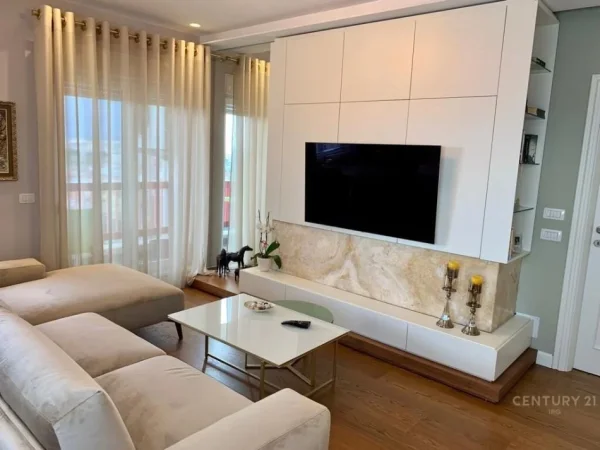 Tirane, jepet me qera apartament 2+1+Aneks+Ballkon Kati 11, 90 m² 1.100 € (Kompleksi Magnet, 21 Dhjetori Tirana, Albania)