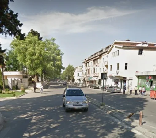 Tirane, shes 7 apartamente 1+1 Kati 3, 398 m² 537.300 € (Rruga e Dibrës)