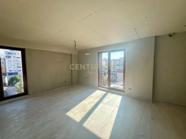 Tirane, shes apartament 1+1+Aneks+Ballkon Kati 5, 70 m² 210.300 € (RR. E KAVAJES Tirana, Albania)