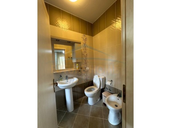 Durres, shitet Vile 2+1 Kati 0, 191 m² 285.000 € (Gjiri i Lalezit)