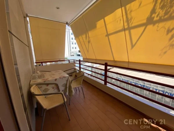 Tirane, jepet me qera apartament 1+1+Ballkon Kati 4, 64 m² 600 € 