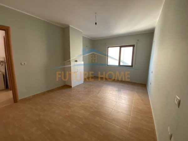 Durres, shitet apartament 3+1+Ballkon Kati 7, 124 m² 225.000 € (Currila)