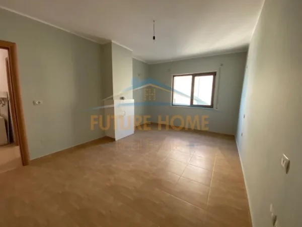 Durres, shitet apartament 3+1+Ballkon Kati 7, 124 m² 225.000 € (Currila)