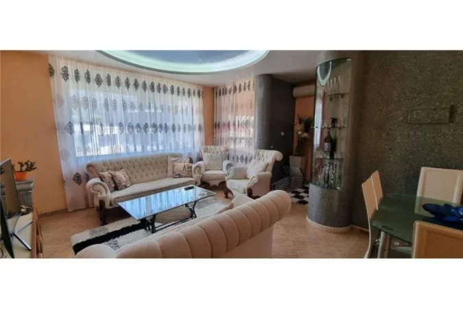 Tirane, jepet me qera apartament 1+1 Kati 9, 58 m² 700 € (Rruga e Kosovarve)