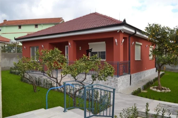 Tirane, shitet Vile Kati 0, 400 m² 580.000 € (RRUGA E ELBASANIT)