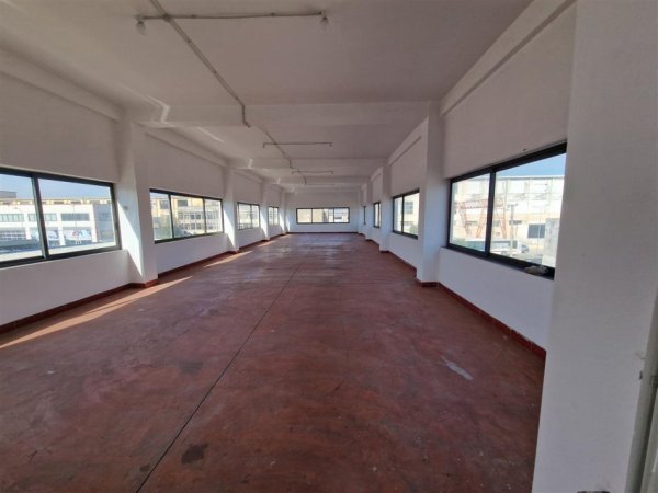 Durres, shitet ambjent biznesi , 440 m² 1.000.000 € (Shkozet)
