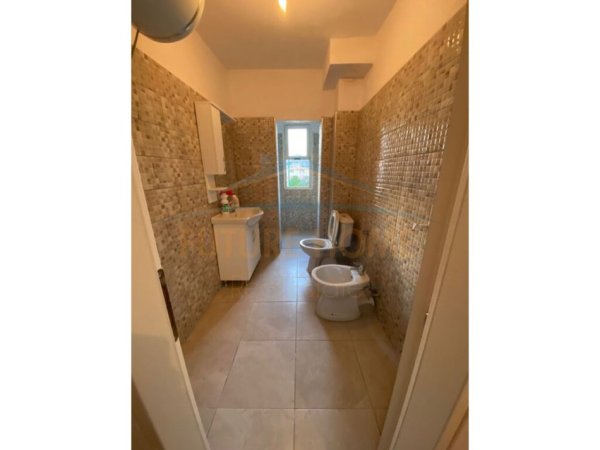 Durres, shitet apartament 1+1+Ballkon Kati 4, 57 m² 67.000 € (durres)