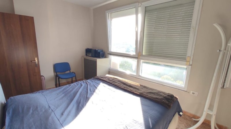 Tirane, jepet me qera apartament 2+1 Kati 10, 125 m² 1.500 € (BLLOK)
