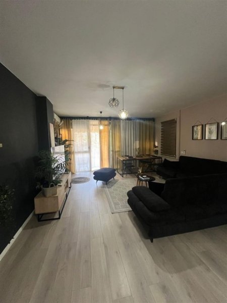Durres, shitet apartament 1+1 Kati 1, 125 m² 143.000 € (Lagja 13)